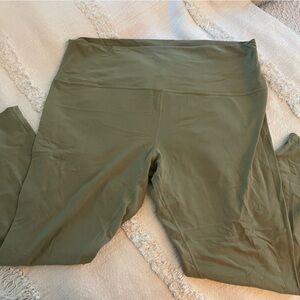 Lululemon Rosemary Green Leggings size 18 EUC